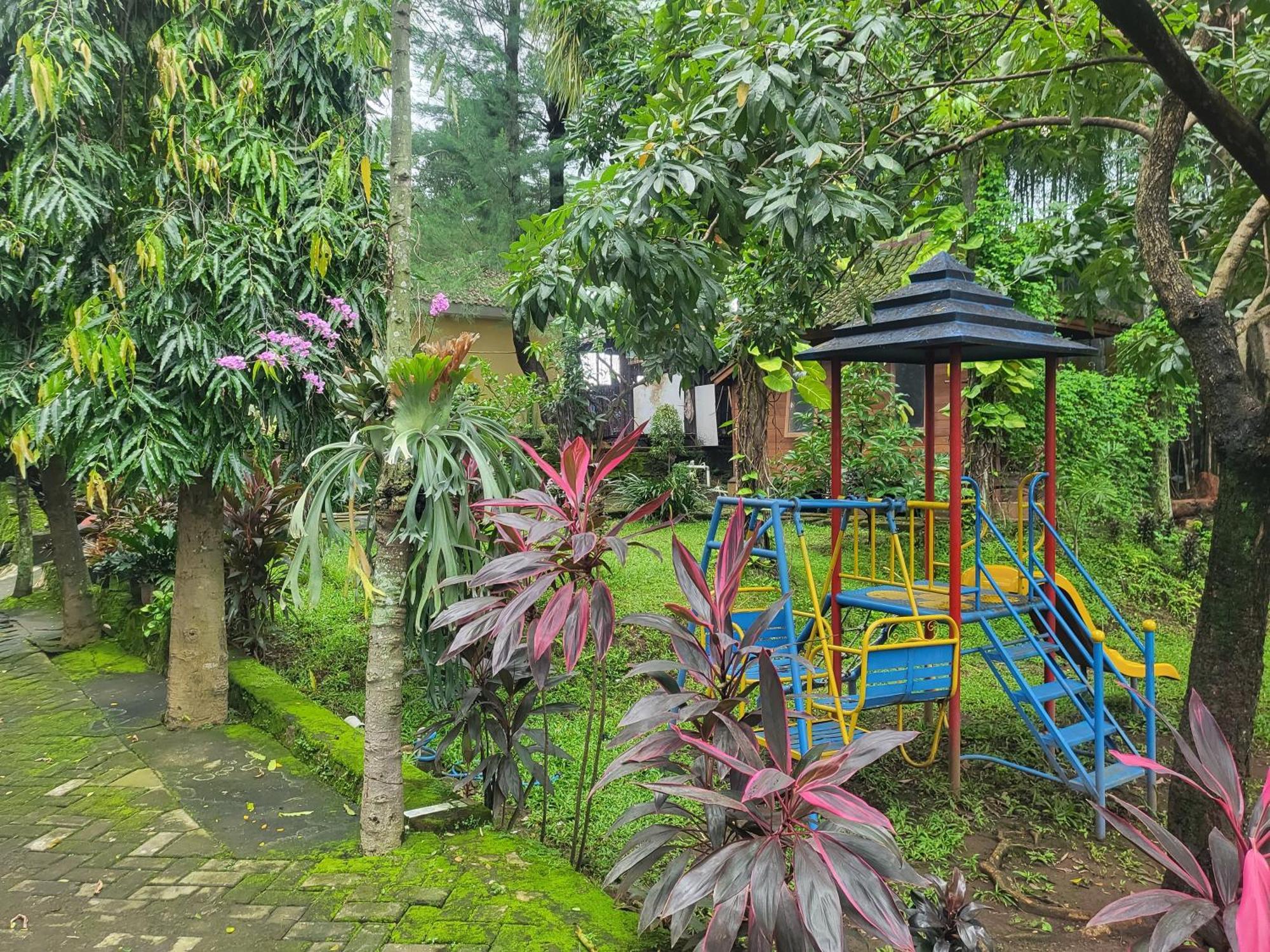 Reddoorz Syariah Near Wisata Durensewu Pandaan Jetak Exteriör bild